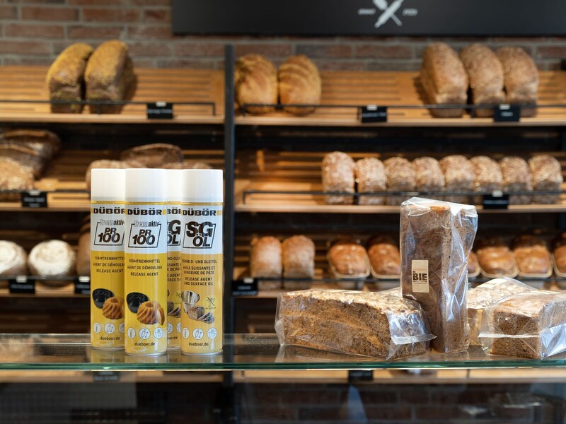 D&uuml;b&ouml;r siert cover nieuwe editie NBT Magazine